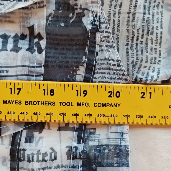 Forever 21 Shirt Womens Medium Black White Newsprint Button Up Sheer Blouse Top - Picture 10 of 12